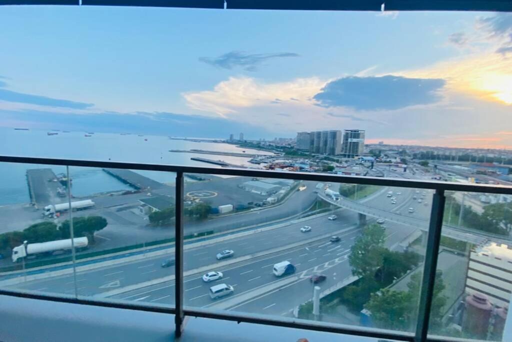 Luxury 2 Room Suite Apartment With Seaview In Center อิสตันบูล ภายนอก รูปภาพ