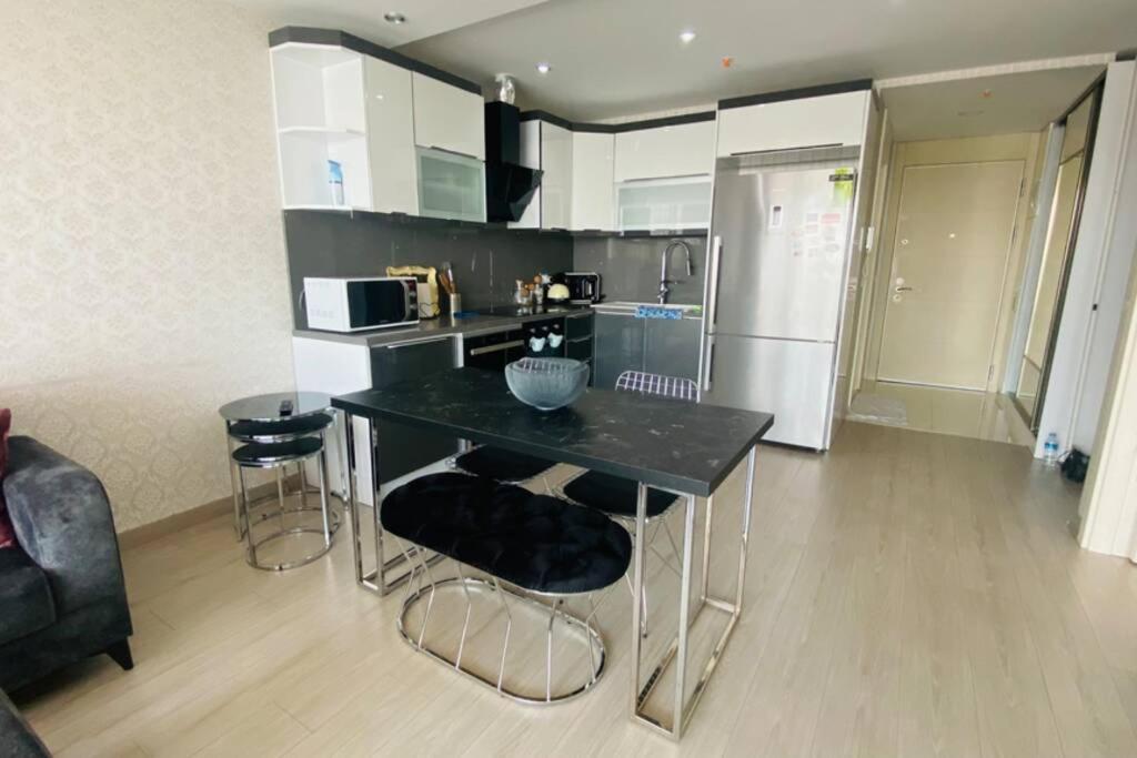 Luxury 2 Room Suite Apartment With Seaview In Center อิสตันบูล ภายนอก รูปภาพ